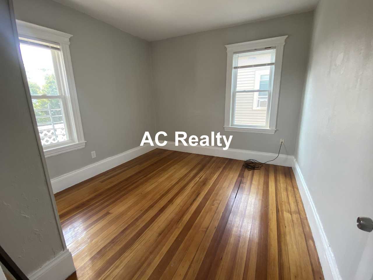45 Upham St #3 - Photo 7 of 17