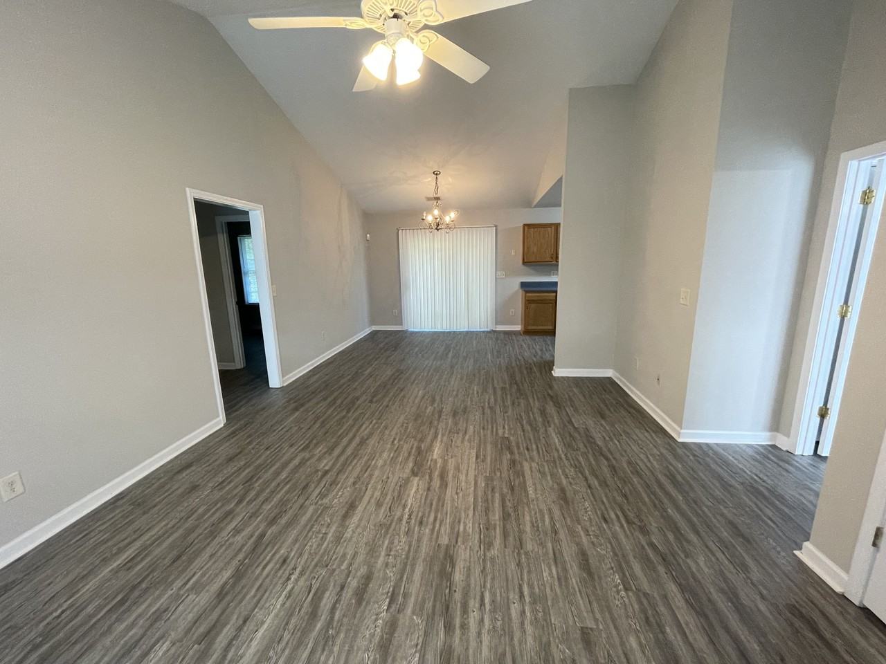 16 Franklinwood Dr - Photo 3 of 22