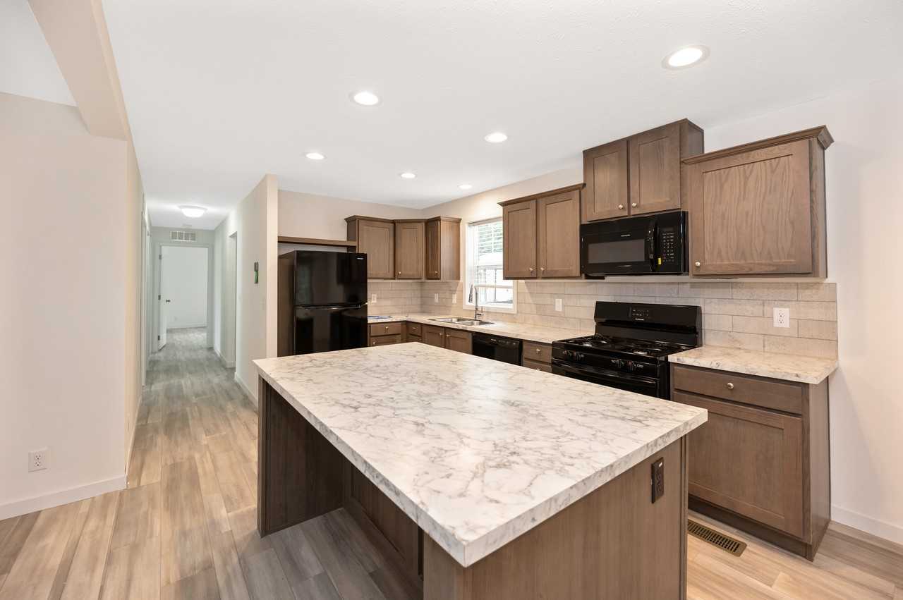 38072 Minuet Ct #973 - Photo 3 of 33