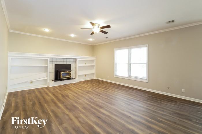 8220 Lichtenauer Dr - Photo 3 of 15