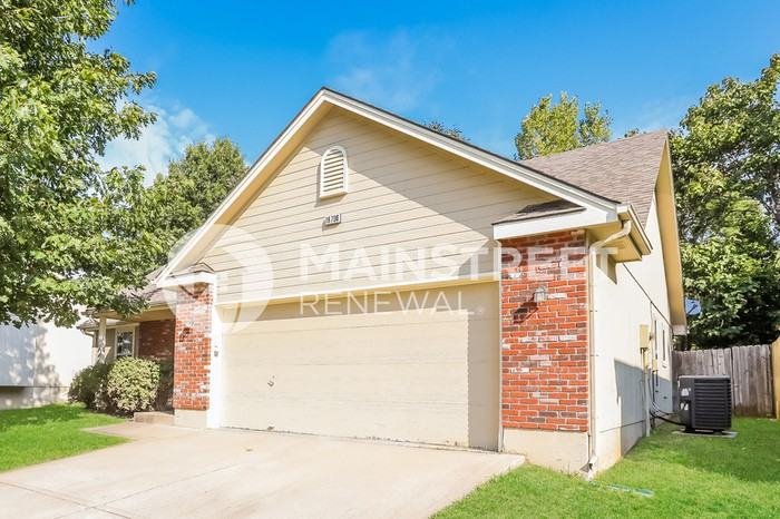 19700 E 9th St S - Photo 3 of 16