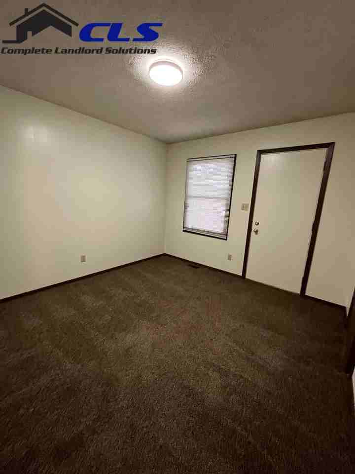 4271 S Kian St - Photo 6 of 13