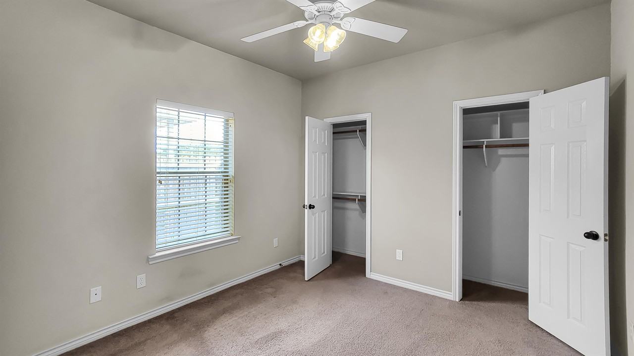 3842 Oldenburg Lane #3842 - Photo 3 of 11