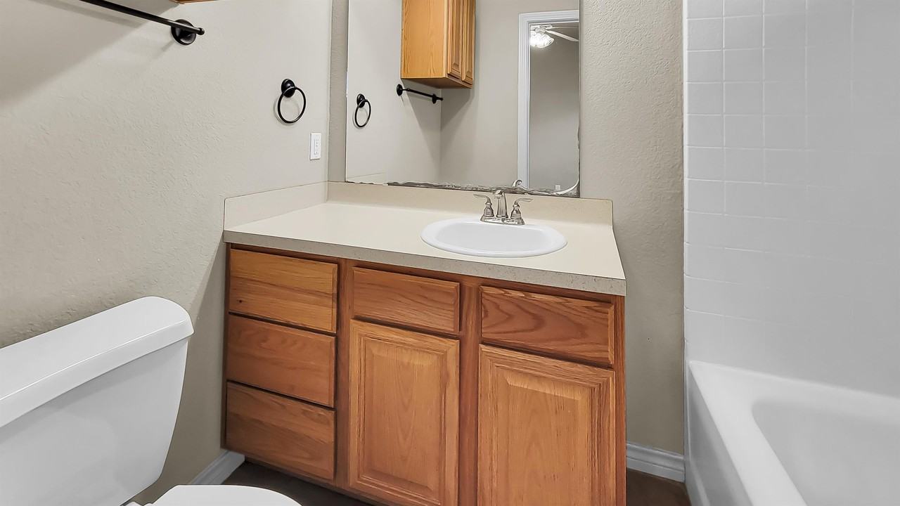 3842 Oldenburg Lane #3842 - Photo 4 of 11