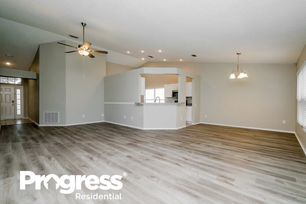 10610 Walker Vista Dr - Photo 3 of 16