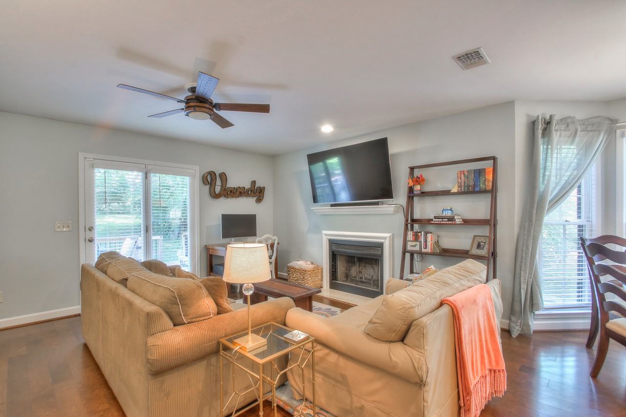 3321 Lealand Ln #1 - Photo 7 of 40