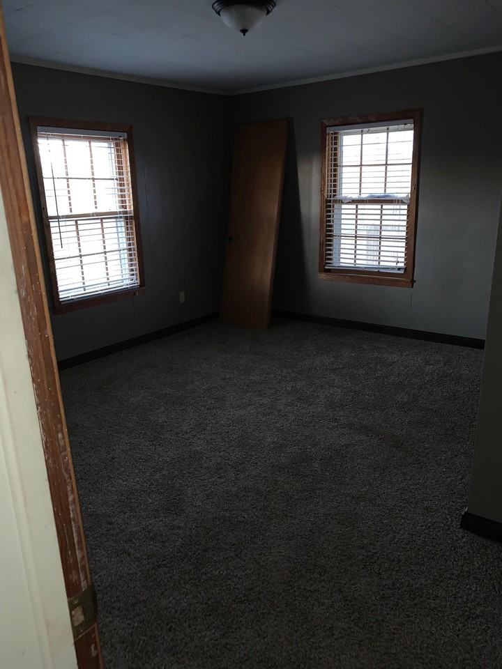 3558 Main St #1 - Photo 7 of 8