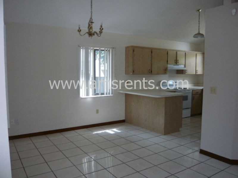 3149 Lambath Rd - Photo 3 of 7