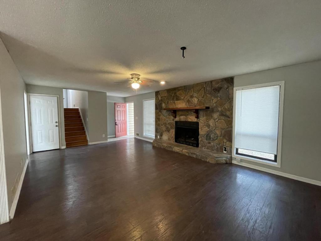 3754 Lamar Way - Photo 6 of 11
