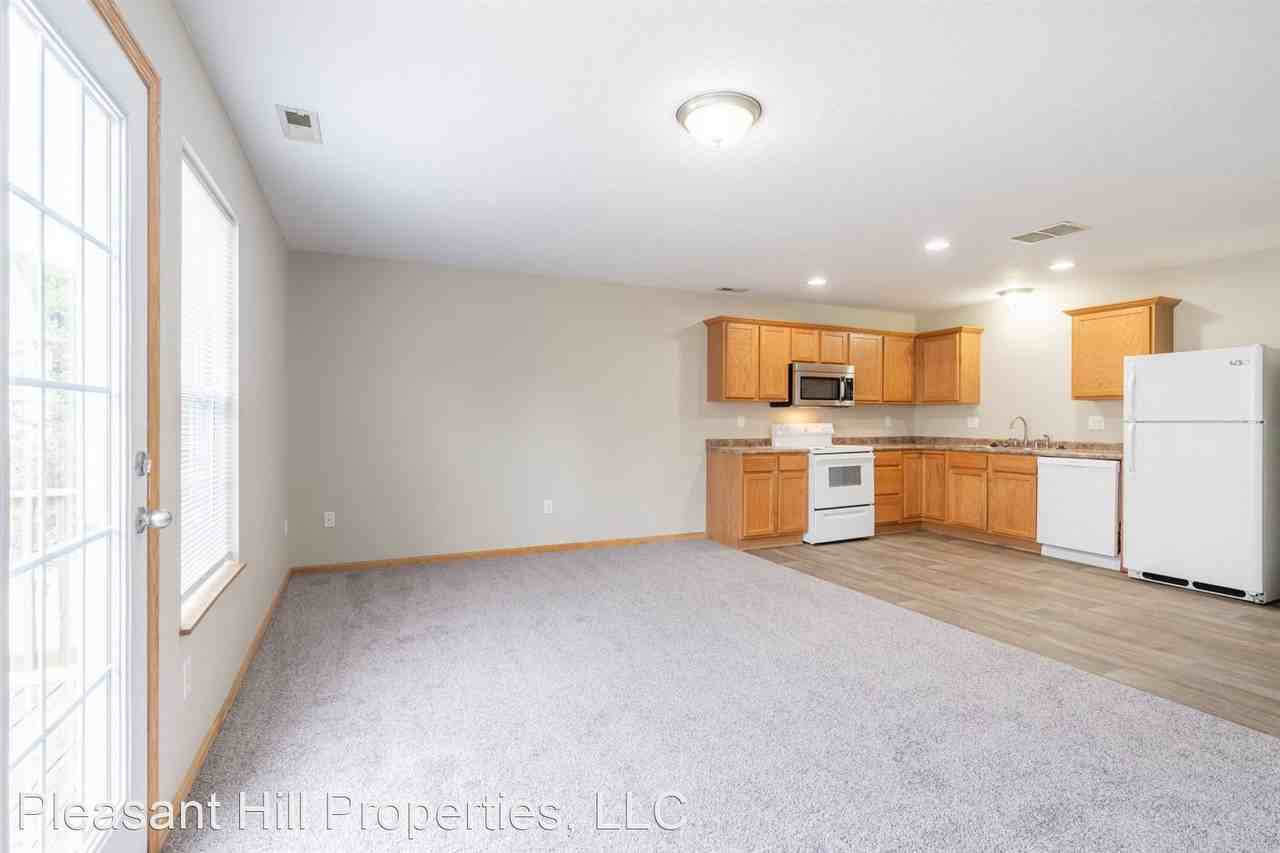 Village at Arbor Chase Town Homes - Photo 3 of 12