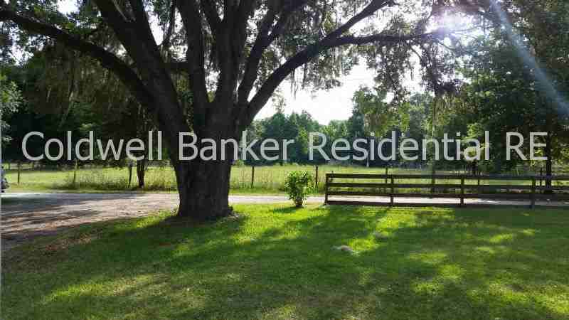 4210 Harris Rd - Photo 3 of 19