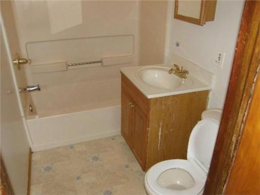 9300 E 36th Terrace - Photo 2 of 5