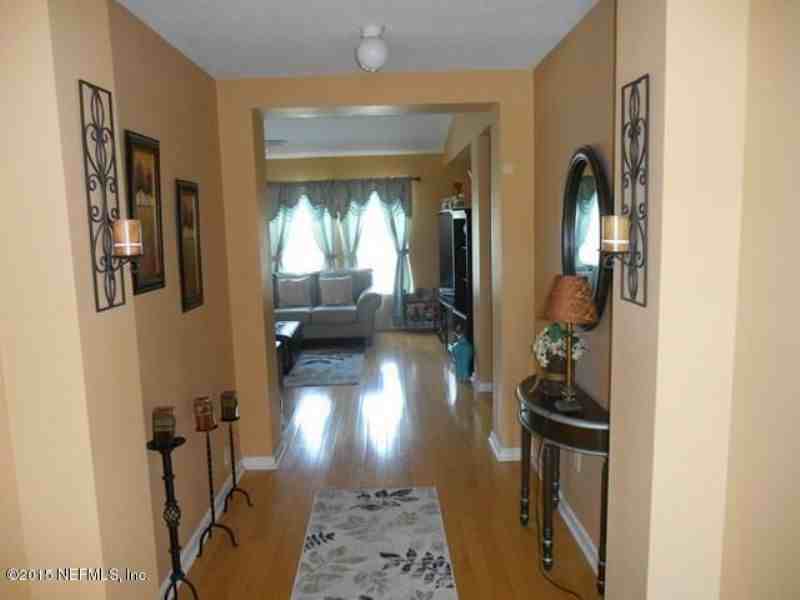 3907 Marsh Bluff Dr - Photo 2 of 10