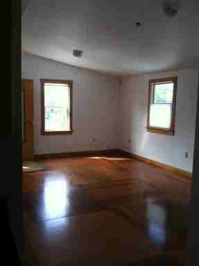 1379 5th St - Photo 3 of 8