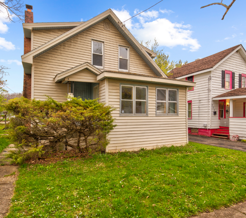 254 Evaleen Ave - Photo 2 of 36