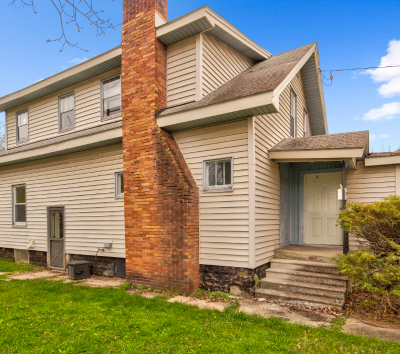 254 Evaleen Ave - Photo 3 of 36