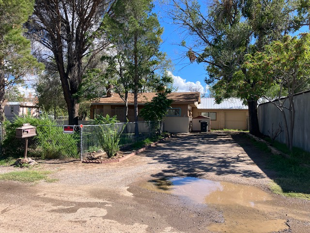 2028 Cottonwood Ln - Photo 3 of 31