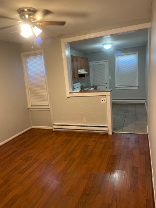 1800 W 5th St - Photo 3 of 7