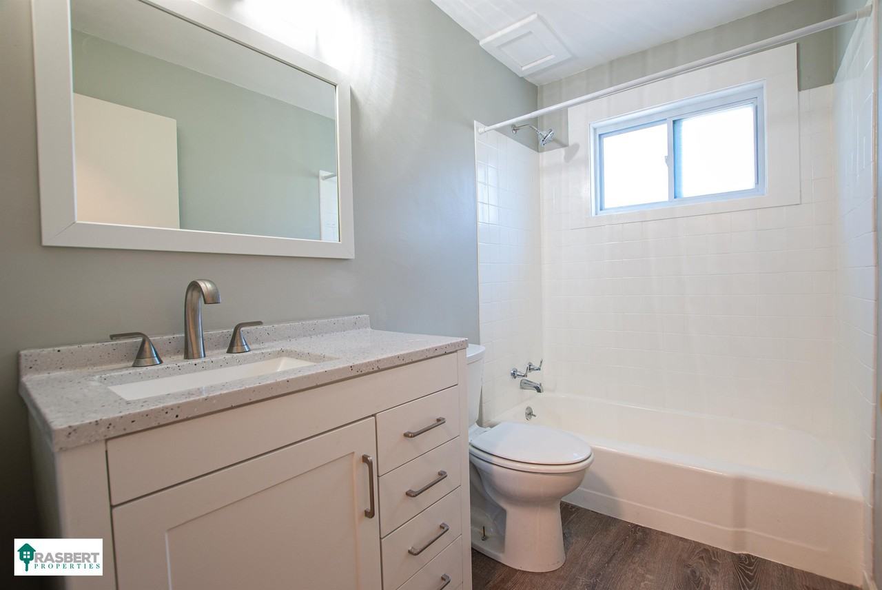 3221 S 108th St #3221 - Photo 3 of 7