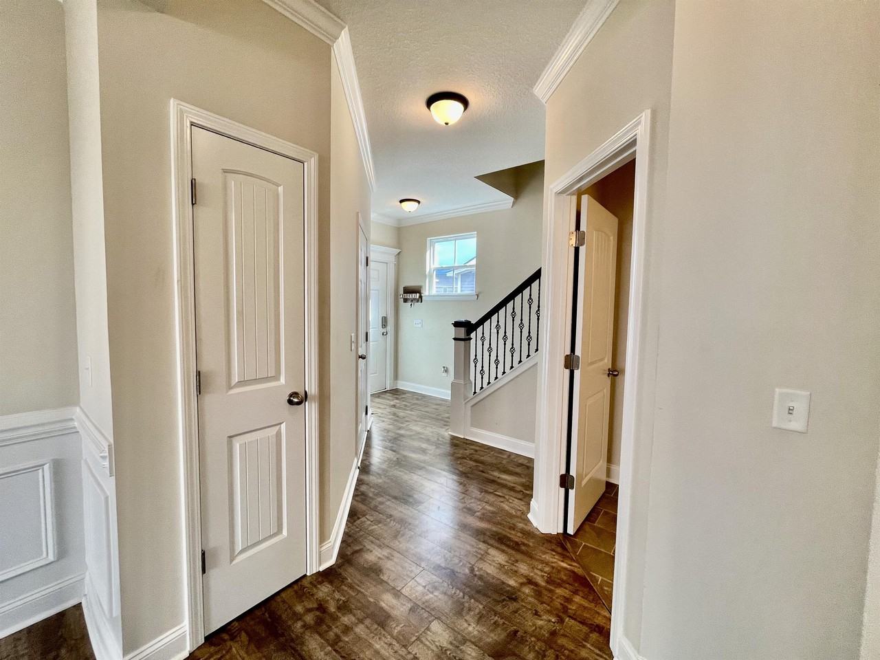759 Fairview Cir #1 - Photo 4 of 30