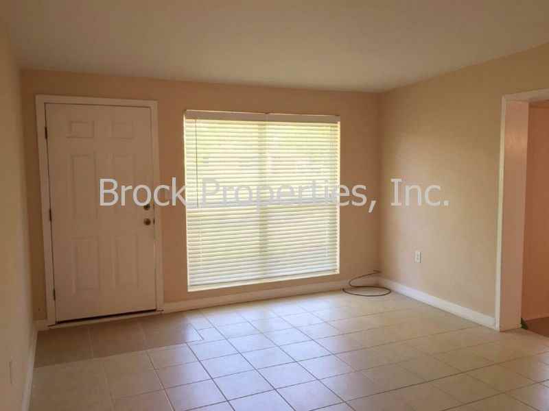 3824 San Gabriel Dr - Photo 3 of 24