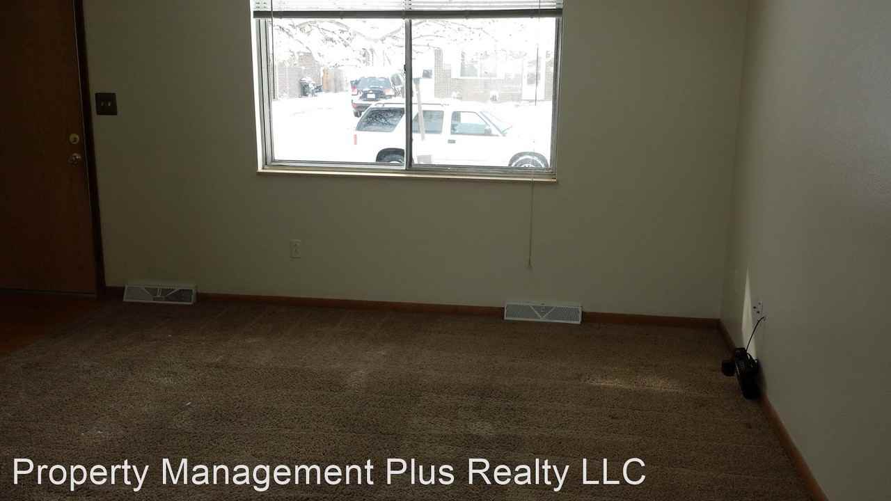 1100 Kansas Ave - Photo 2 of 7