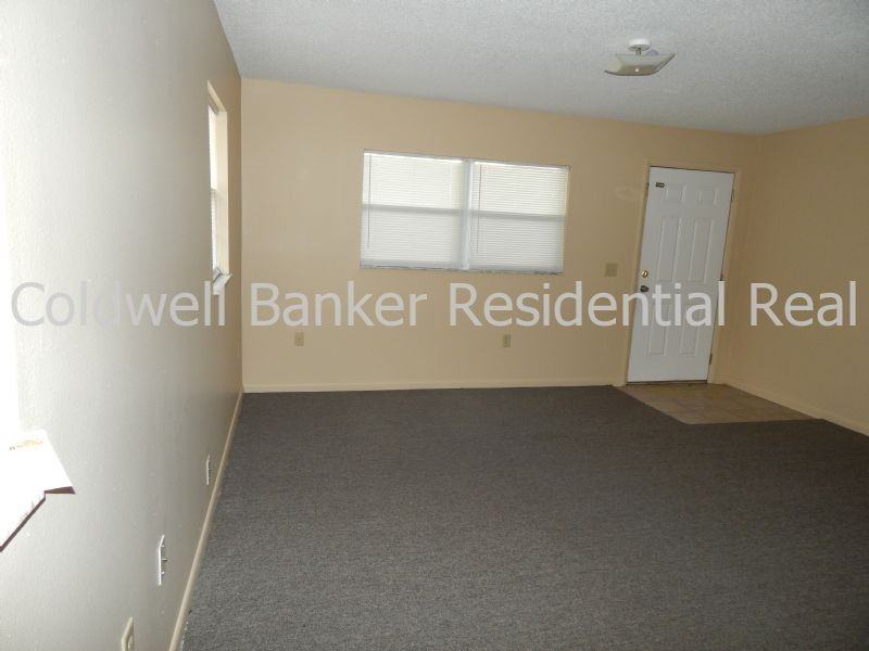 309 W Park St #C - Photo 2 of 7