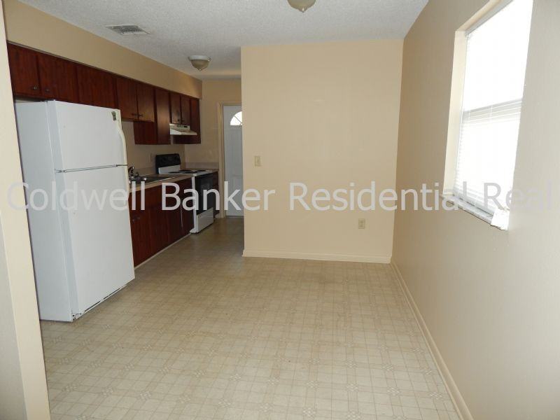 309 W Park St #C - Photo 3 of 7