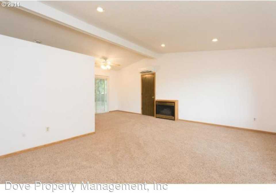 8804 Ne 90th Ave - Photo 2 of 15