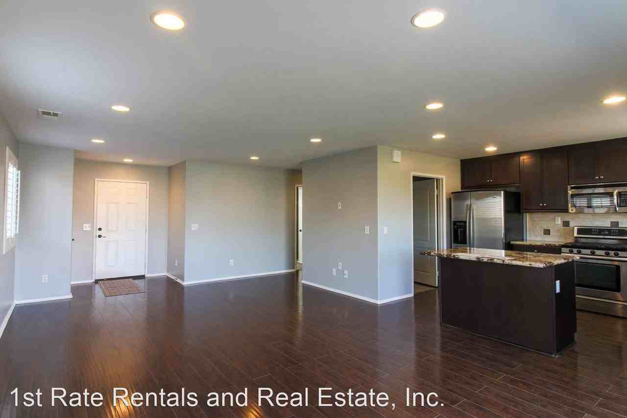 1362 Benchmark St - Photo 3 of 13