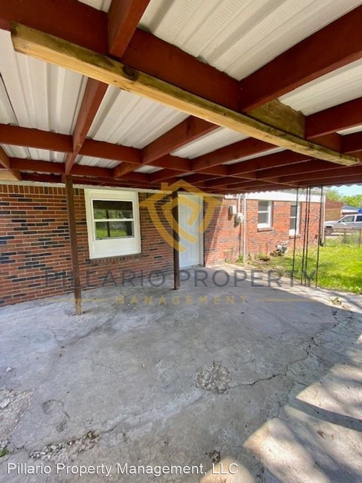 3611 Chateau Ln - Photo 3 of 18
