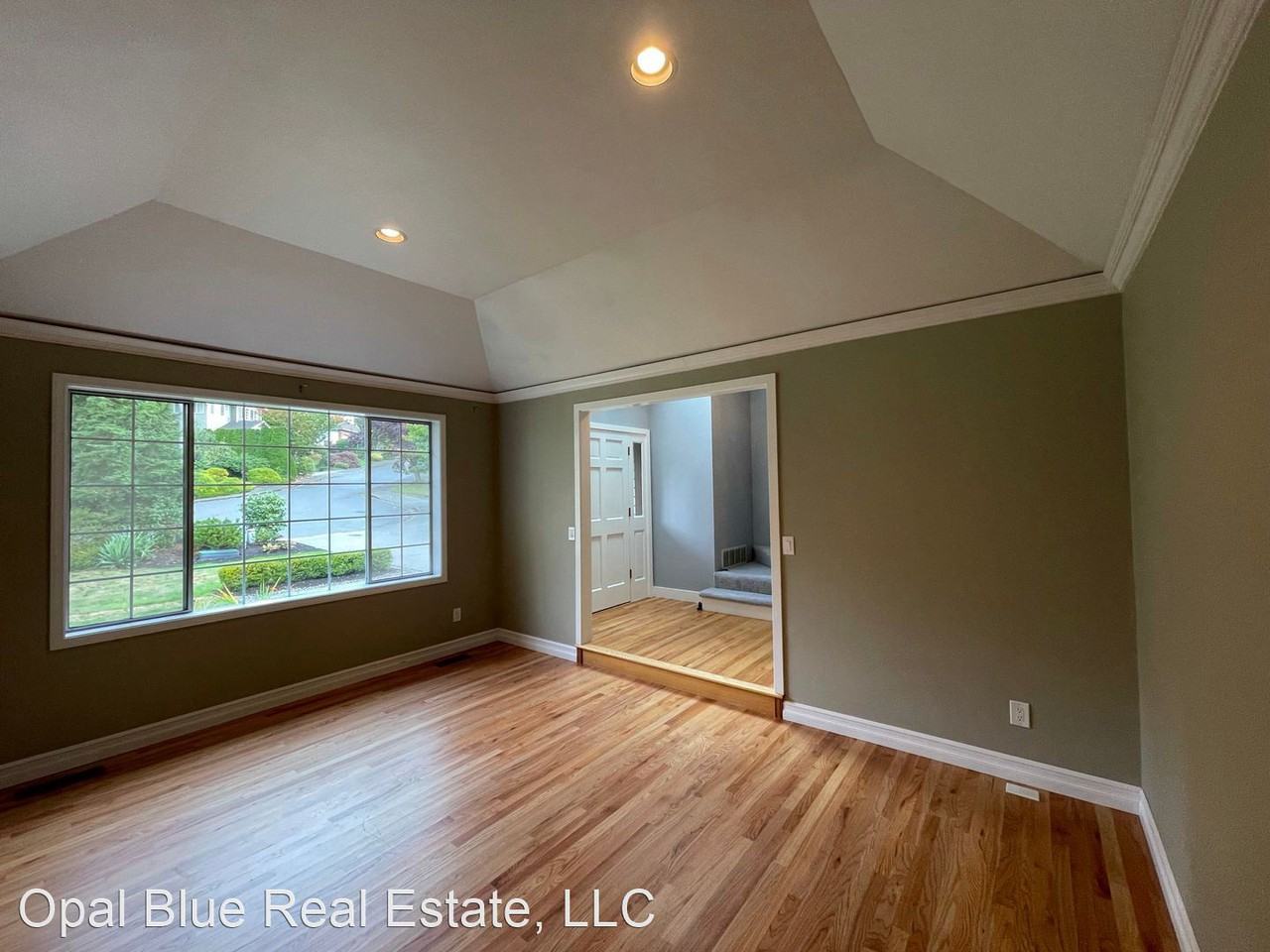 4922 Black Forest Ln - Photo 3 of 23