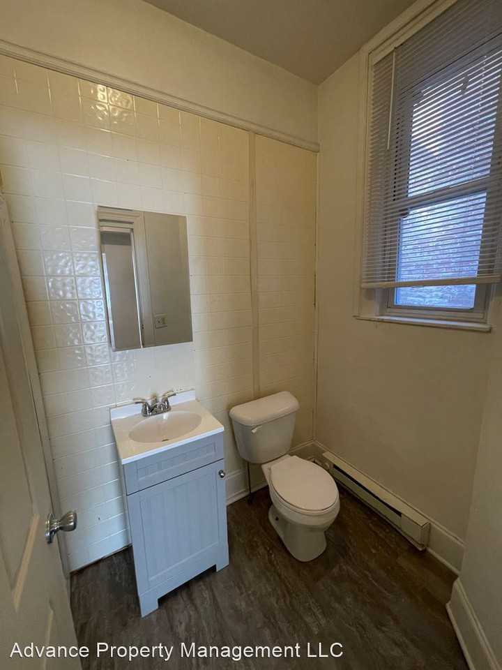 153 E. Philadelphia Street - Photo 2 of 5