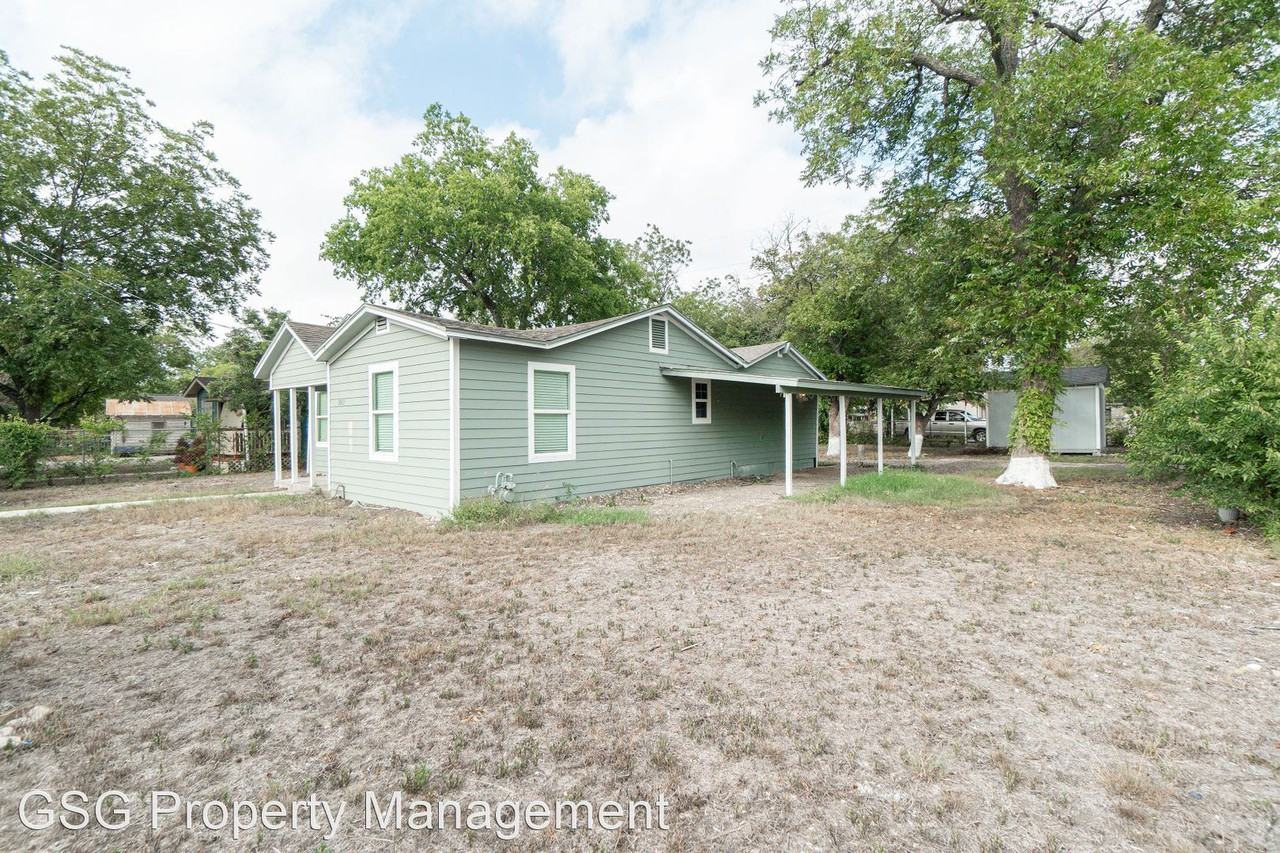 1003 S San Joaquin Ave - Photo 2 of 15