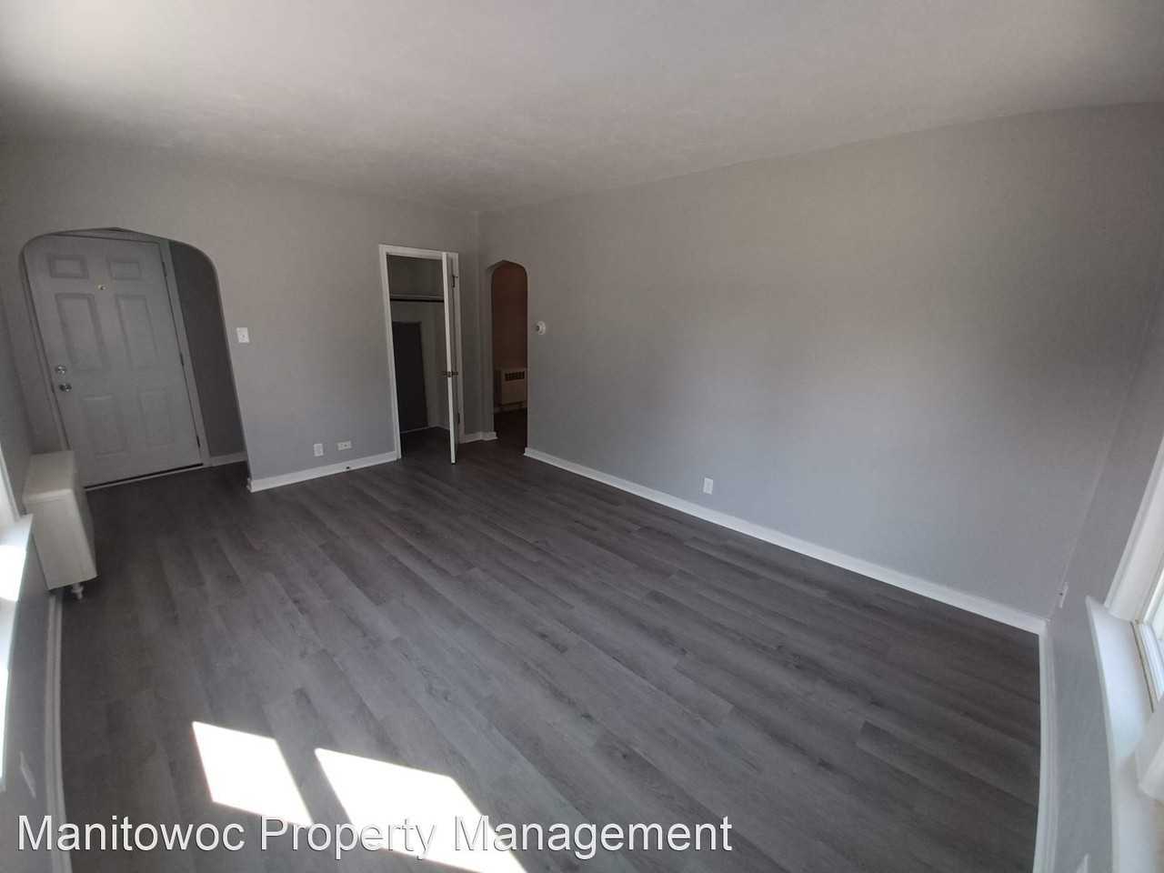 1202 S 13th St - Photo 3 of 10