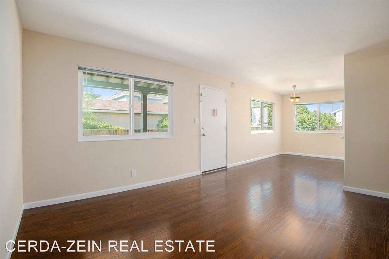 1709 Pacific Ave #B - Photo 3 of 28