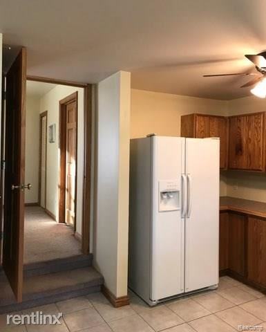 7827 Shady Beach Dr - Photo 3 of 9