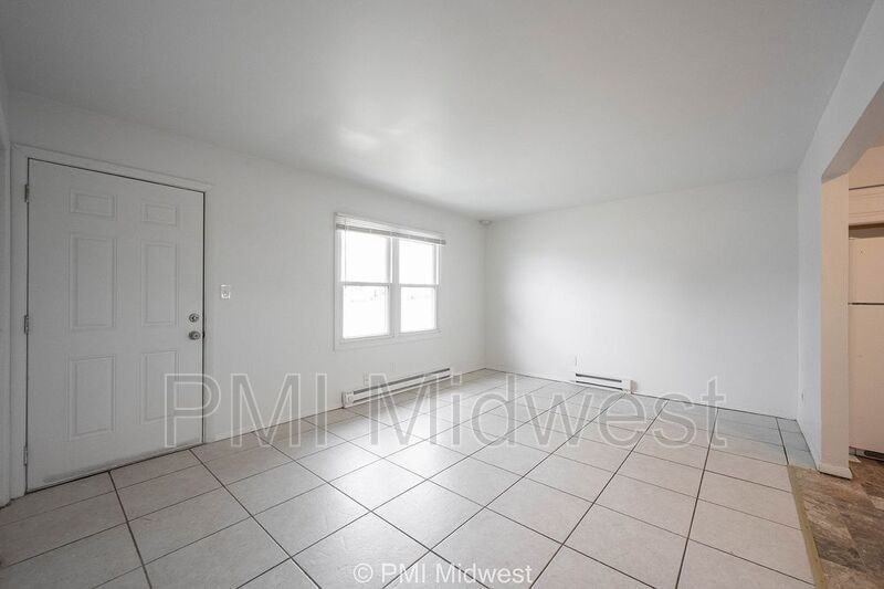 4881 Sw #6 - Photo 3 of 24