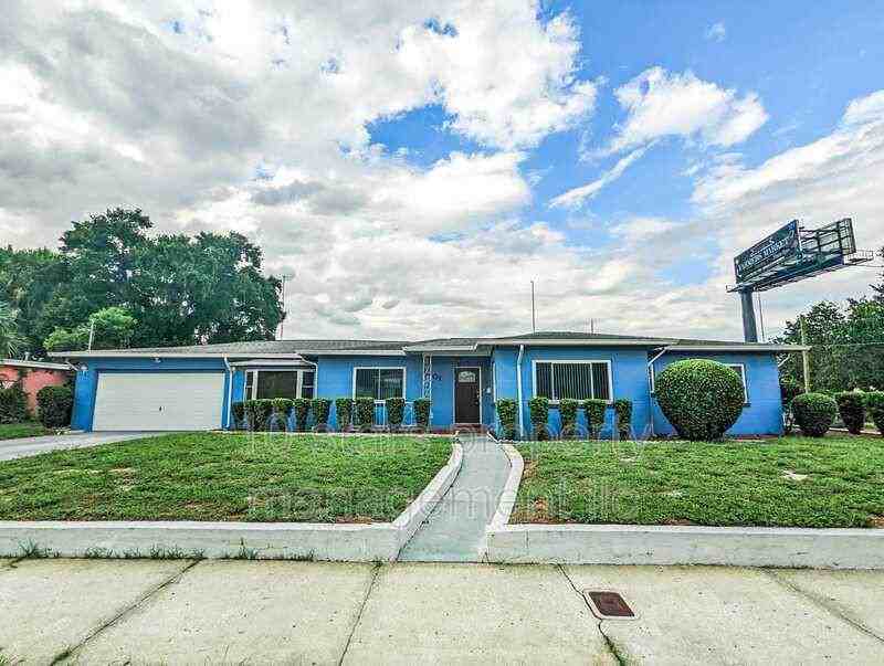 1001 W La Salle St - Photo 2 of 27