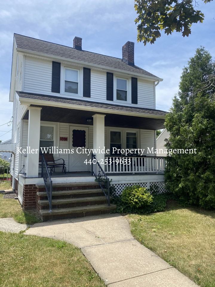 16605 Sedalia Ave - Photo 2 of 25