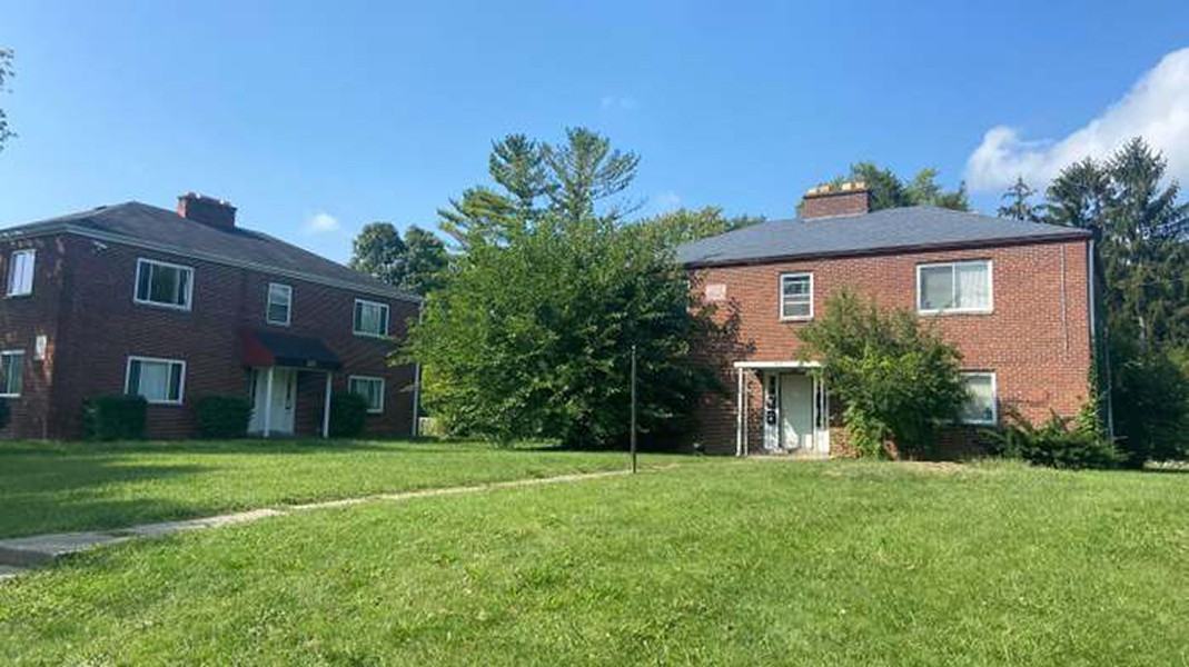 81 N Hampton Rd - Photo 2 of 13