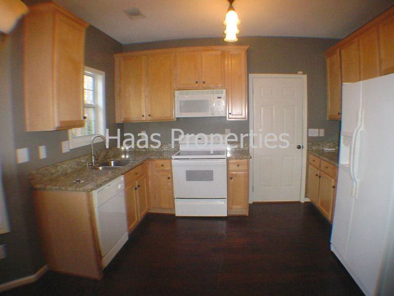 103 Highland View Pass - Photo 2 of 8