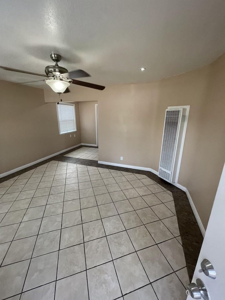 9635 Estacia Ct #1 - Photo 3 of 12