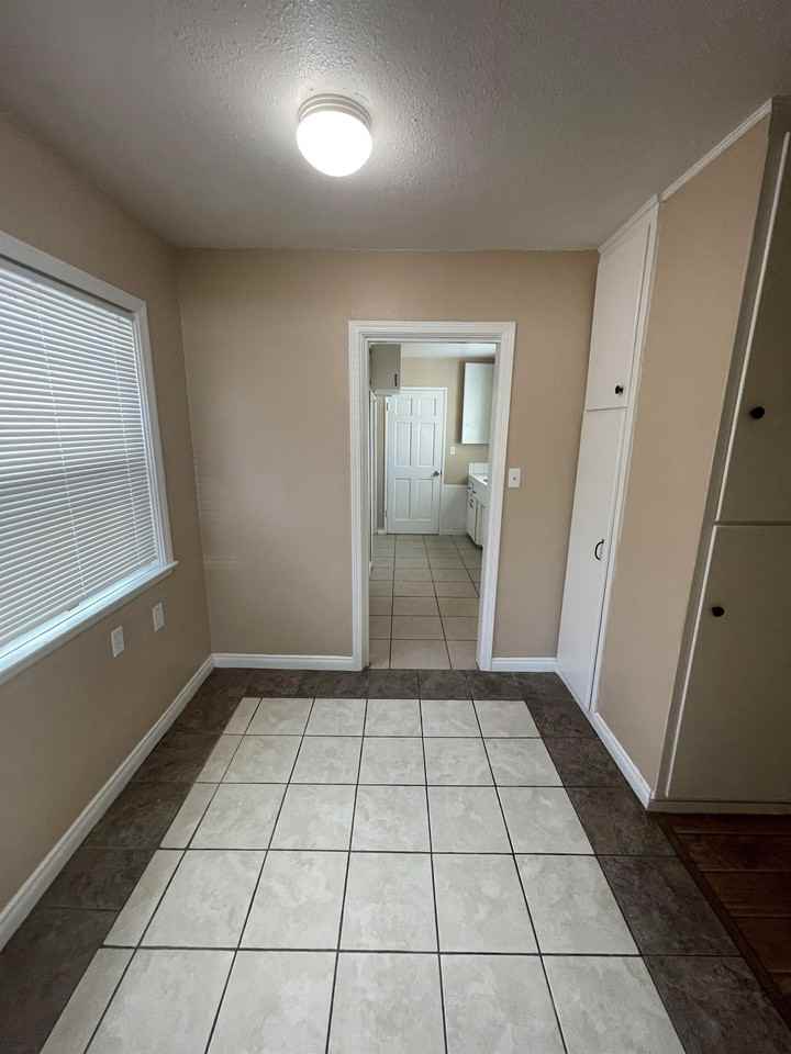 9635 Estacia Ct #1 - Photo 4 of 12