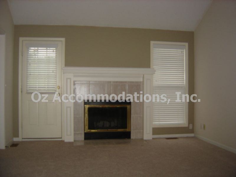 15312 S Bradley Dr - Photo 3 of 7