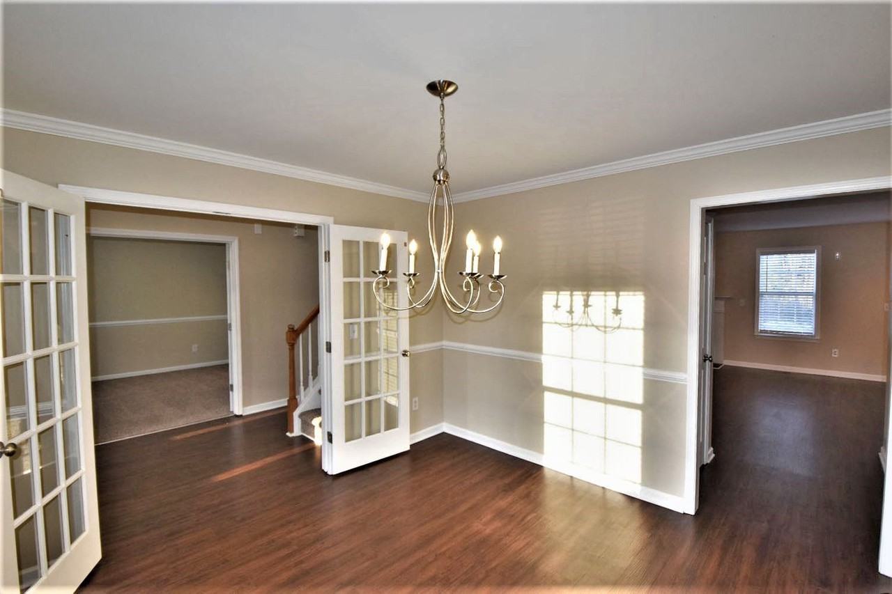 202 Timeless Cir - Photo 3 of 18