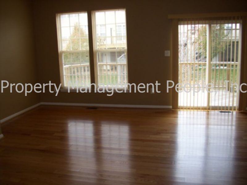 2405 Huntwood Ct - Photo 3 of 8