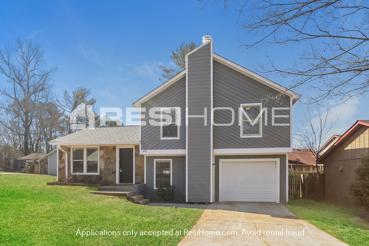 1091 Park West Ct - Photo 3 of 25