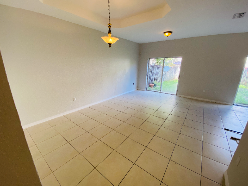 4947 Sw 135th Way - Photo 2 of 17