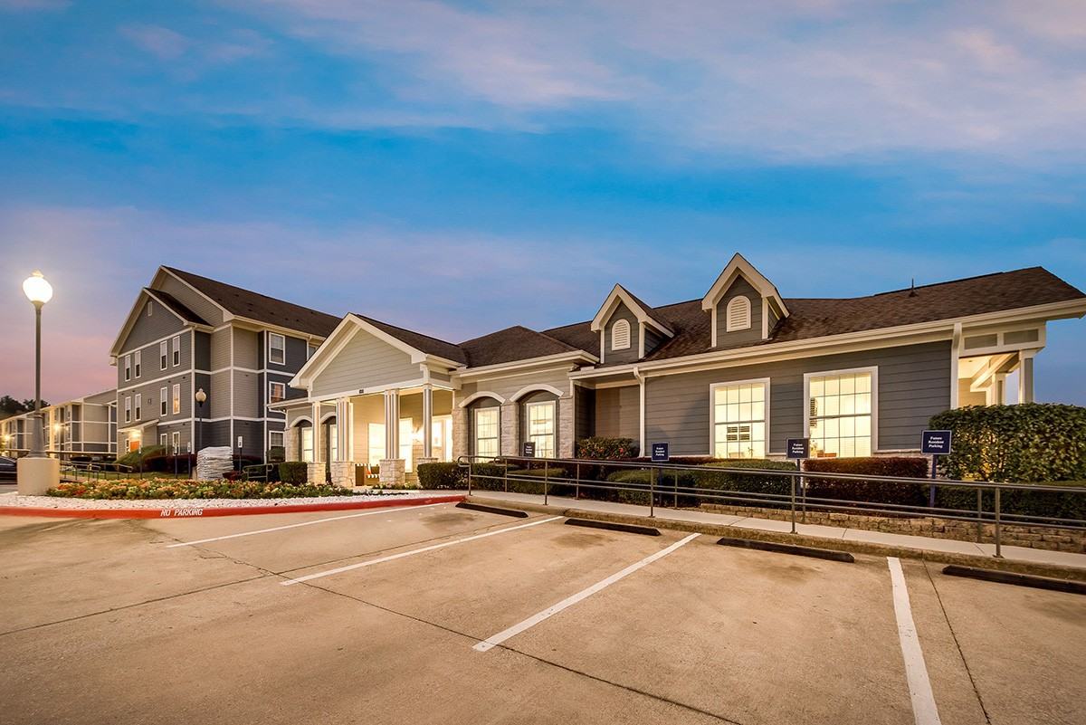 The Encore at SHSU - Photo 2 of 32